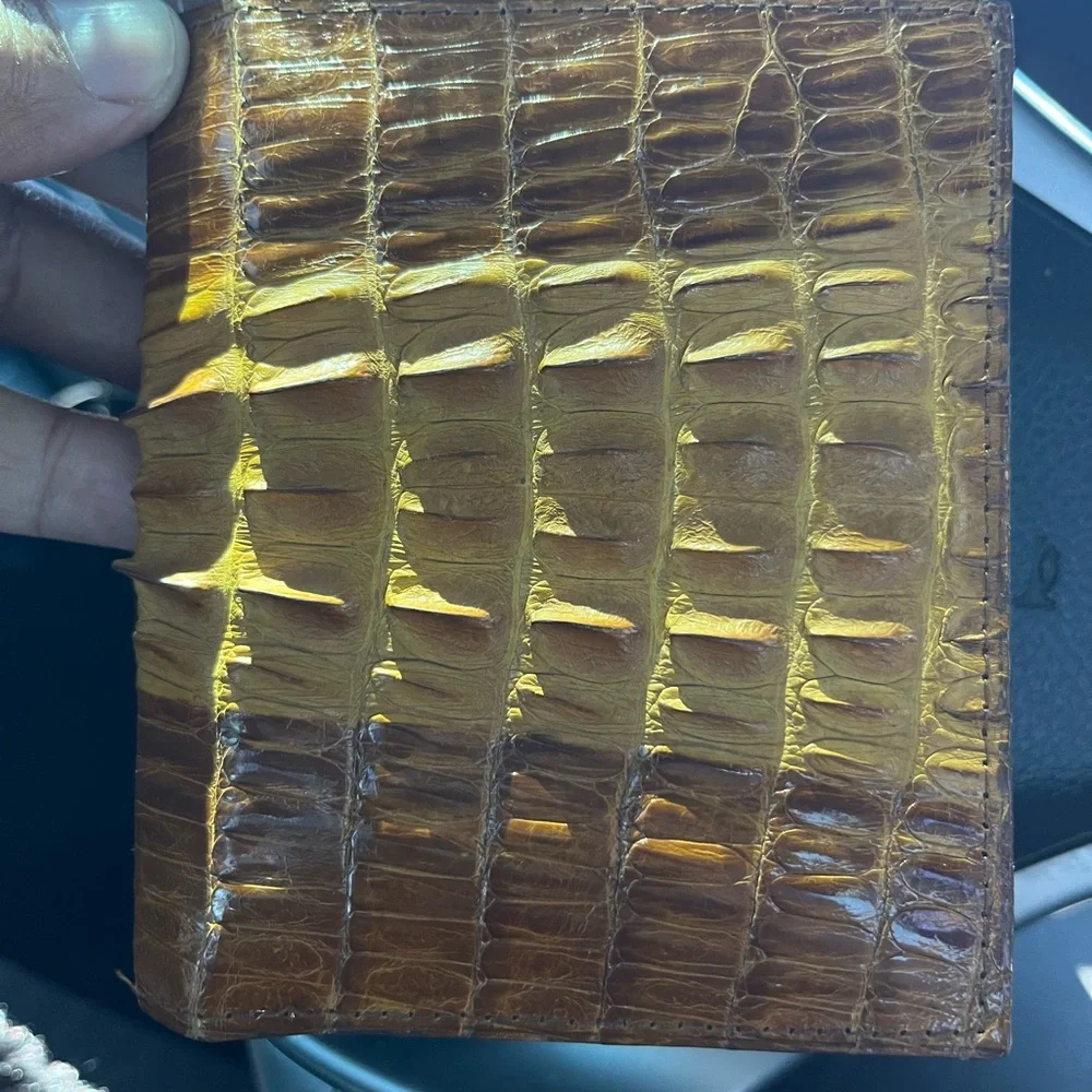 Men's and women’s 100% real Brown Crocodile-Pattern Leather Wallet
